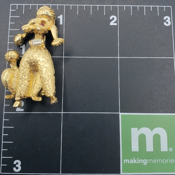 Pell Gold Poodle Brooch Rhinestone Eyes and Collar - Picture 7 of 8